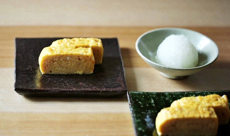 鉄釉角皿
