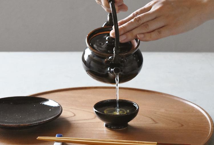 土瓶蒸し 飴釉