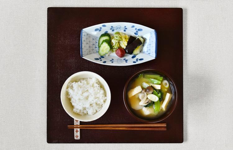 飯碗付一人用炊飯釜 白