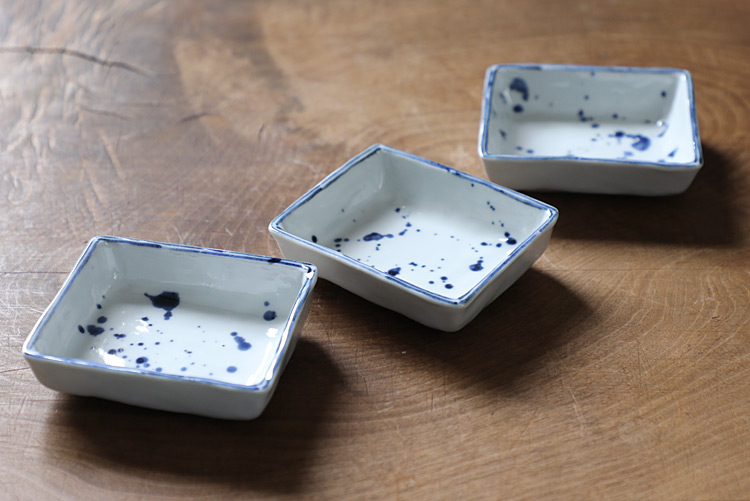 ほたる窯 吹墨角小鉢 ｜ 暮らしのうつわ花田 和食器 通販