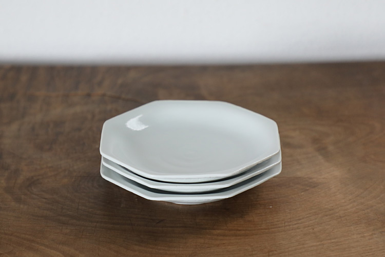 白磁八角皿（小）