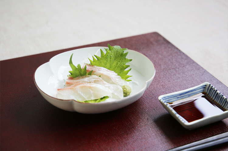 白磁口紅モッコ小鉢