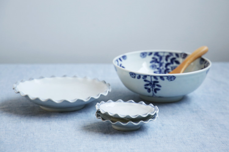 渕三本線輪花楕円皿(小)