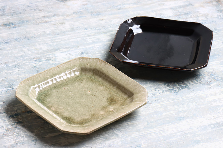 隅切四方リム皿8寸 灰釉