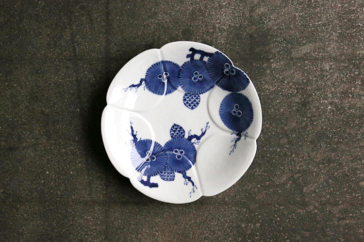 吉岡将弐 松笠文6寸輪花皿 ｜ 暮らしのうつわ花田 和食器 通販