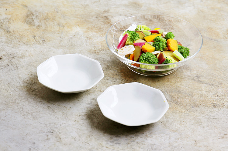 九谷青窯 白磁八角皿 ｜ 暮らしのうつわ花田 和食器 通販