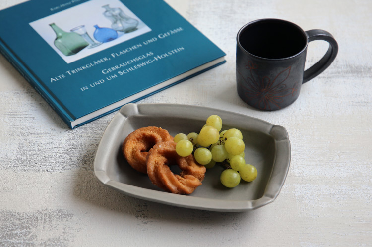 阿部春弥 グレーレクタングルA ｜ 暮らしのうつわ花田 和食器 通販