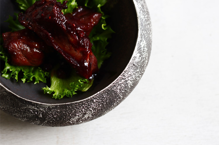 山本哲也 33B sabi-刷毛目銀彩空鉢（大） ｜ 暮らしのうつわ花田 和