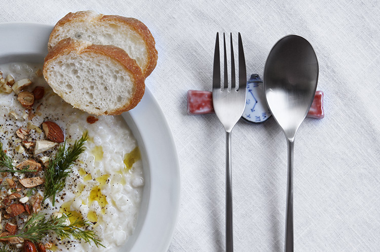 >カトラリーレスト時計（赤・希）箱付