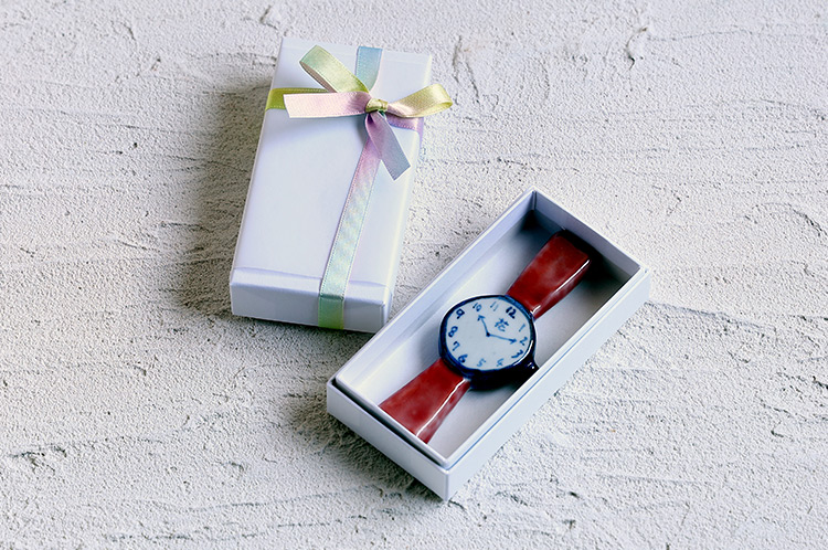 >カトラリーレスト時計（赤・英）箱付