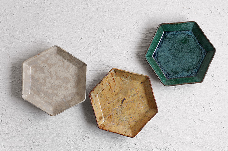 >95 緑粉引六角皿