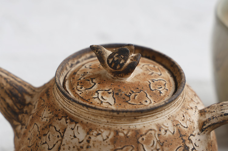 漆黒千鳥ポット