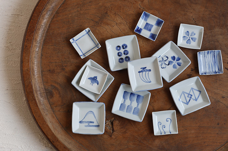 花田の定番　春の色絵展