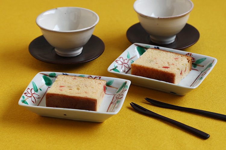 花田の定番　春の色絵展