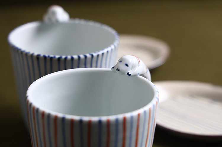 犬のぞきマグカップA