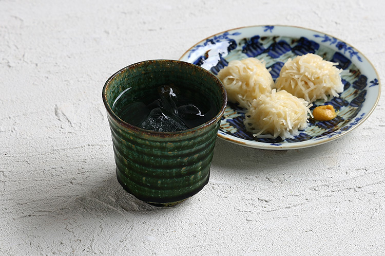 焼酎カップ織部縁鉄