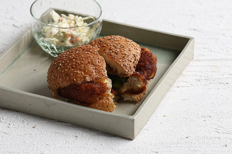 4A 青磁四角皿（M）