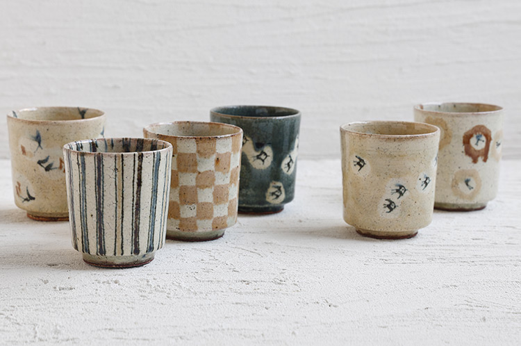 >42 カフェオレ筒丸文