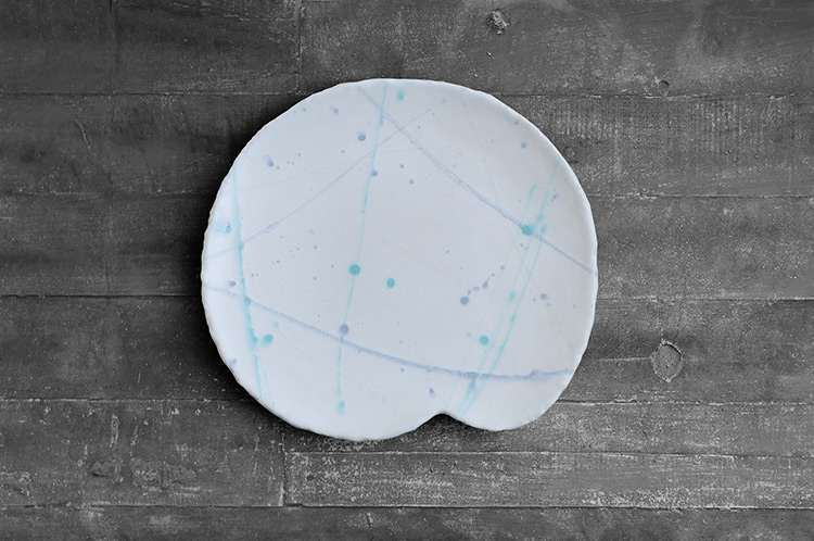 2 トルコホワイト釉打ち水文パレット大皿