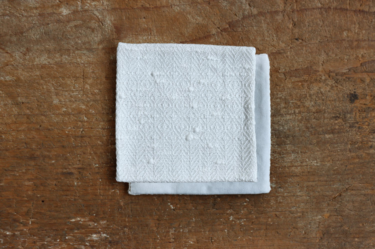 >コースター菱形文様 大（裡面 白鼠）11.5cm角