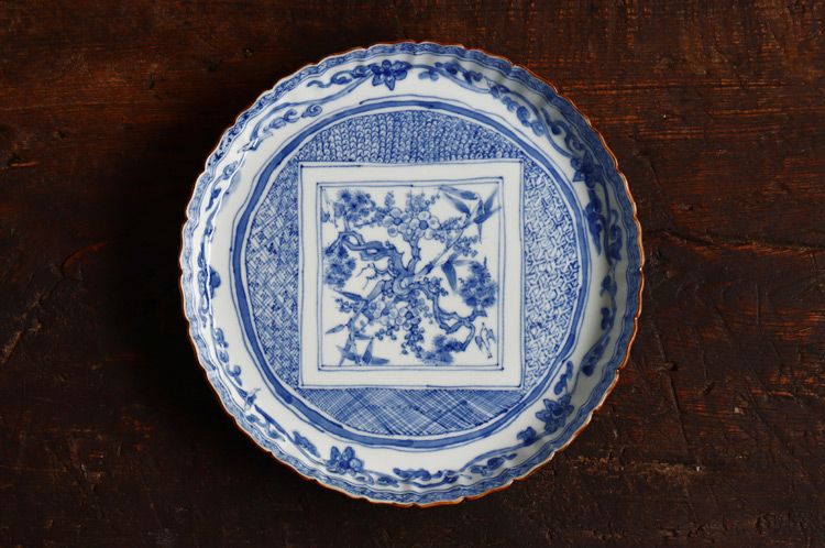 西納三枝 染付祥瑞手色紙松竹梅8寸皿 ｜ 暮らしのうつわ花田 和食器 通販