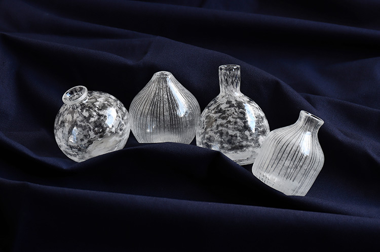 ウィーン窯　瑠璃金彩花瓶台　一双　ハンドペイント ウィーン窯 瑠璃金彩花瓶台 一双 ハンドペイント ウィーン窯