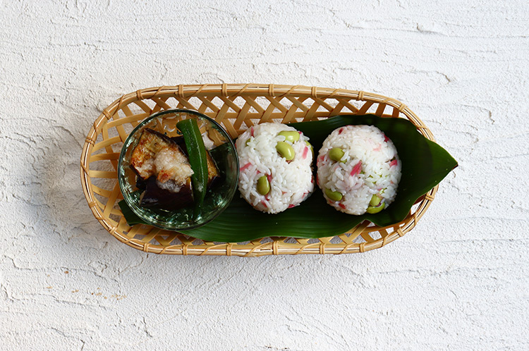 >麻の葉編み押し込み籠（オーバル小）