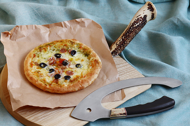 平林秀幸 1 ピッツァカッターset タガヤサン・シラカバ/二ホンジカ角