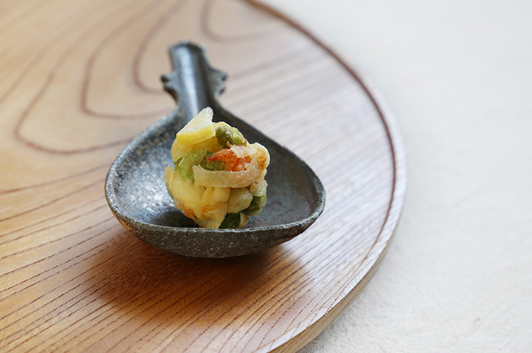 土本訓寛・久美子 43B 焼締象嵌琵琶形小皿 ｜ 暮らしのうつわ花田 和