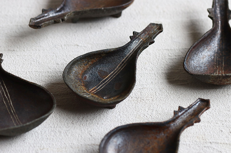 ♠︎扁壺♠︎詳細不明蔵出し品♠︎美品♠︎作家不詳♠︎ mqdefault.jpg