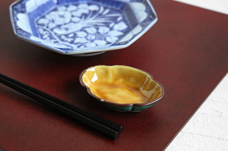 花田オリジナル 色絵木瓜豆鉢（内黄） ｜ 暮らしのうつわ花田 和食器 通販