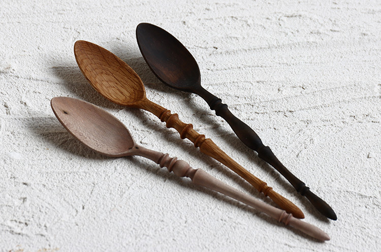鈴木潤吾さん ディナースプーン 鈴木潤吾 1B ディナースプーン 楓（草木染め） ｜ 暮らしの