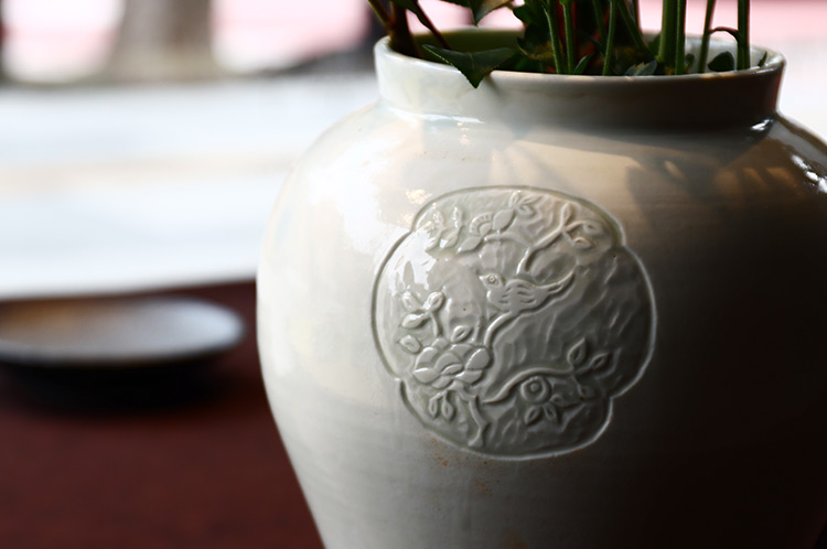 花窯　花壺 カジュアル美術館＞国宝 色絵藤花文茶壺（ふじはなもんちゃつぼ