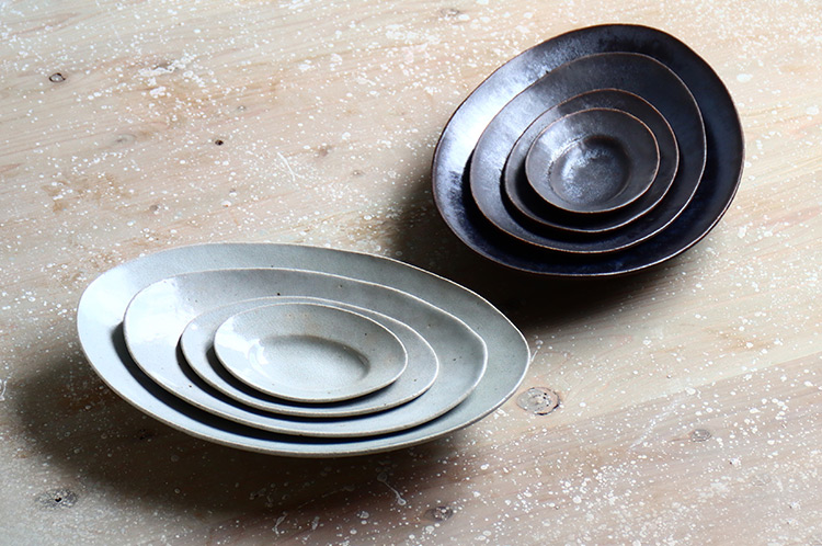 林拓児 45 黒釉楕円皿大 ｜ 暮らしのうつわ花田 和食器 通販