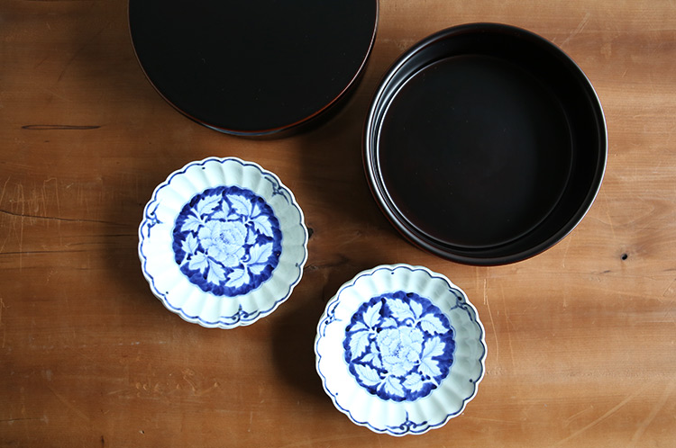 浄法寺 7寸二段丸重（溜） ｜ 暮らしのうつわ花田 和食器 通販