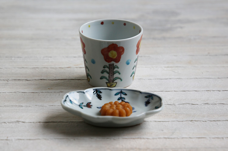 重田 良古 そば猪口 赤絵花文A ｜ 暮らしのうつわ花田 和食器 通販