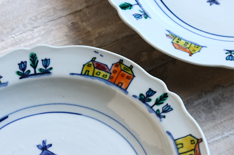 重田 良古 色絵家柄8寸リム皿 ｜ 暮らしのうつわ花田 和食器 通販