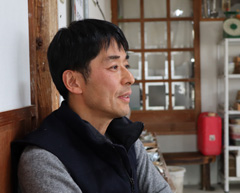 山本亮平