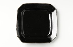 隅切四方リム皿8寸 黒釉